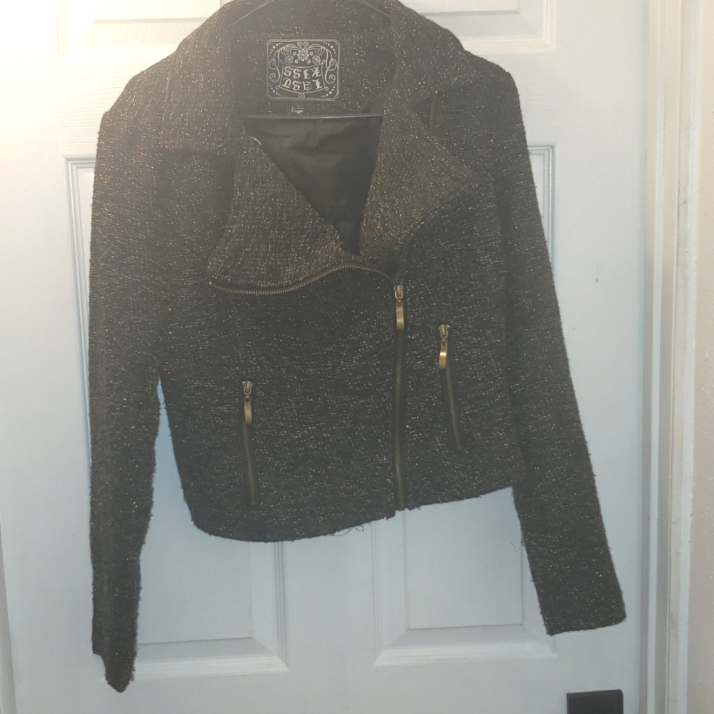 Kess, large,black jacket with gold glitter.
